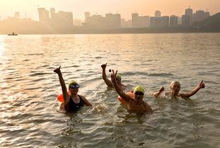 冬泳网红图,揭秘冬泳网红图背后的故事