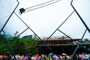 重庆网红景点 蹦极事件,挑战极限，安全第一