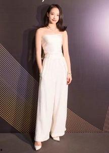 明星白色系造型女,明星们的清新白色系造型解析