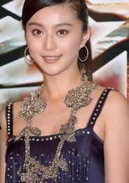 耳环国外明星,国外明星耳环时尚大盘点