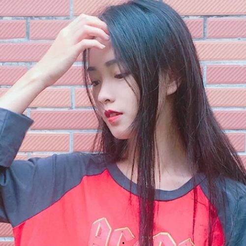 网红图像女生吊带,展现网红魅力